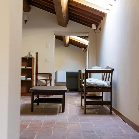 Borgo Sorbatti Bed and breakfast