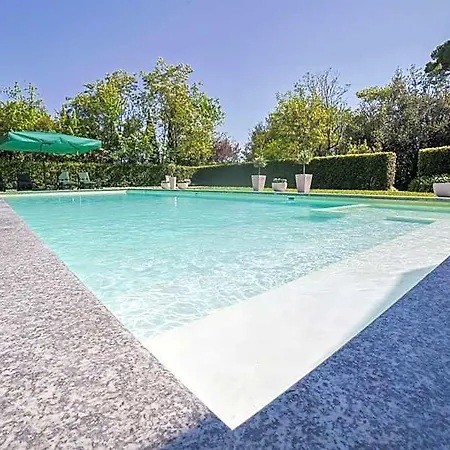 Borgo Sorbatti Bed & Breakfast 3*
